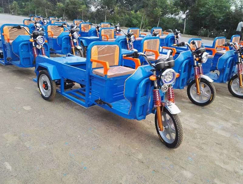 运桶保洁车